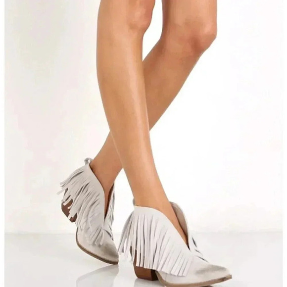 Coconuts Shoes - Coconuts By Matisse Lambert Fringe Bootie Light Grey, Leather